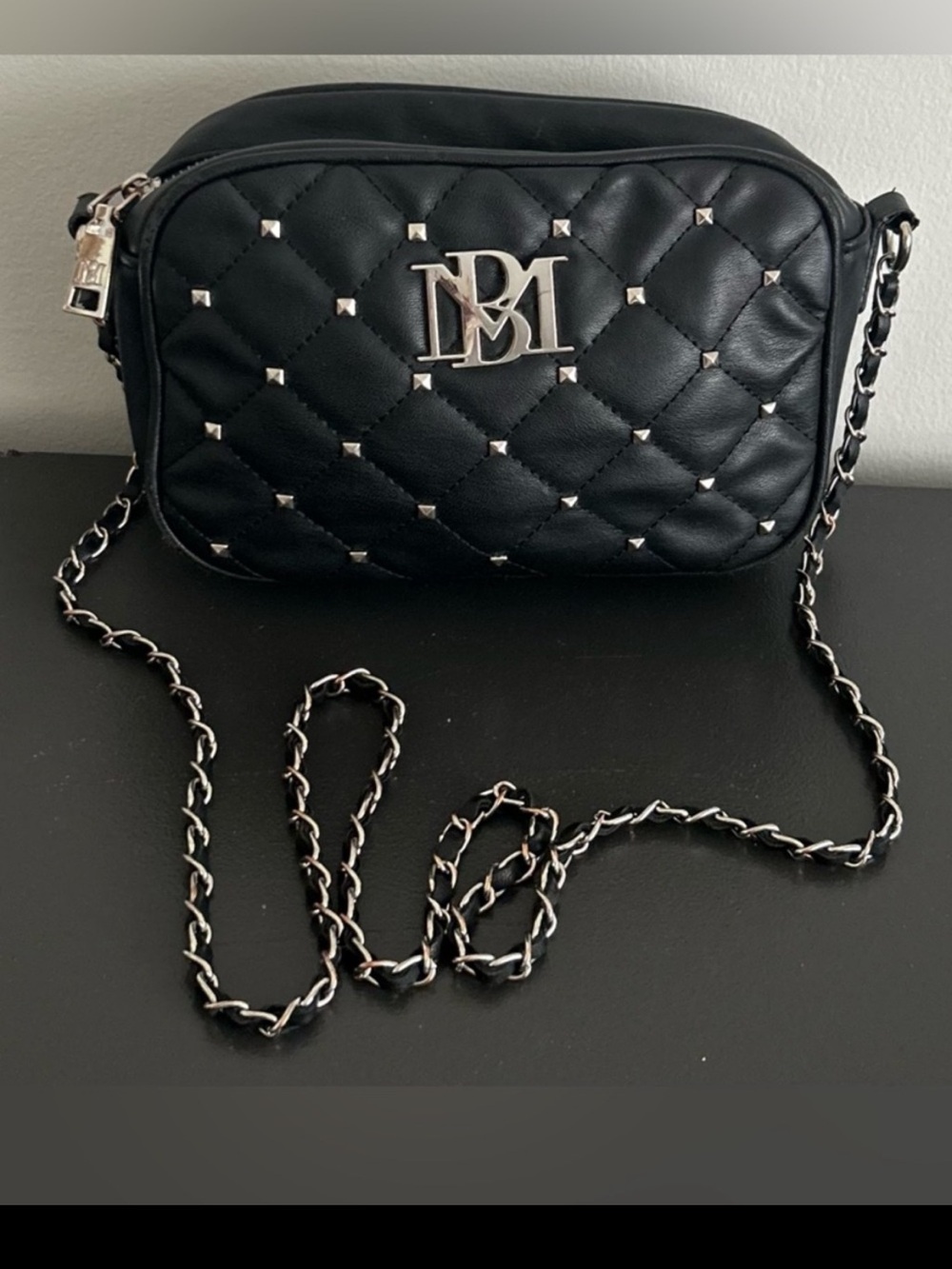 B. Makowsky Black Leather Crossbody Shoulder Bag Silver Hardware chain Strap - Picture 13 of 13